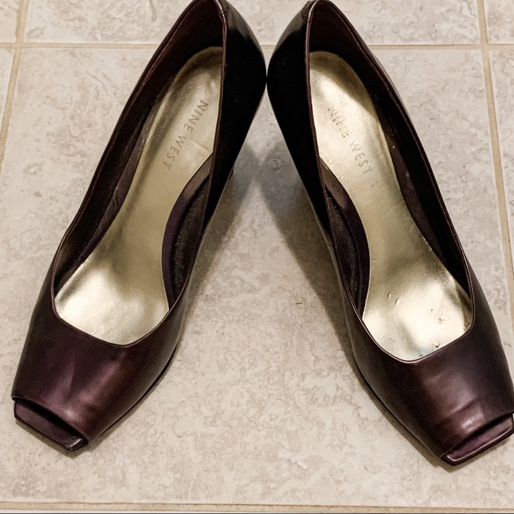 Nine West Peeptoe wedges